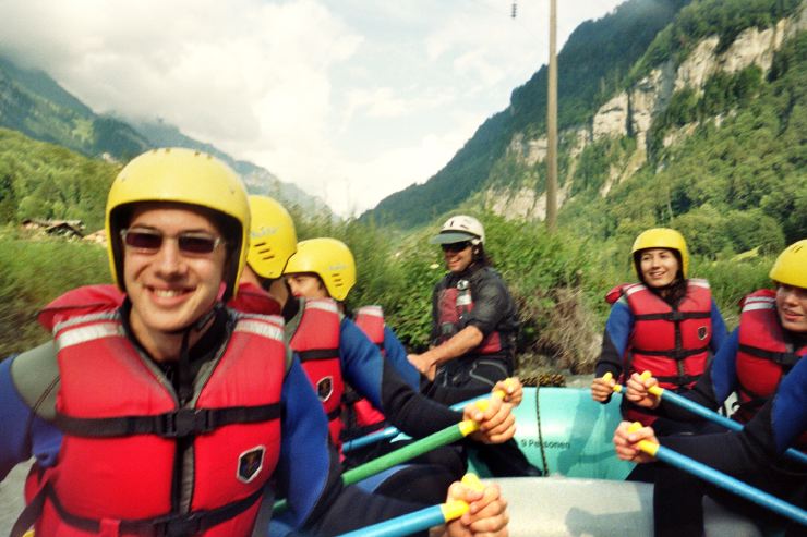 2006-07-08 Riverrafting 6c Interlaken Unterwasserkamera 36 mod