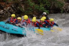 2006-07-08 Riverrafting 6c Interlaken Anke 28